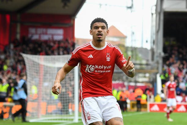 曼城队在接 曼城队在接