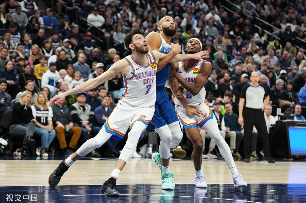 火箭三杀太阳仅三节，背靠背战湖人，詹皇压力激增.