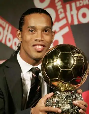 捉襟见肘 捉襟见肘